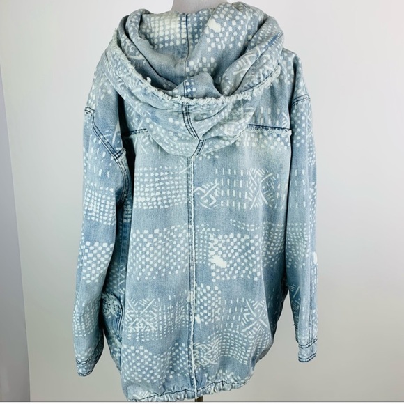 Free People Light Blue Hooded Jean Jacket with White Accents - Picture 14 of 16